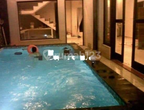 TOP URGENT DI JUAL VILLA LOKASI KAMPIAL NUSA DUA KUTA SELATAN BADUNG