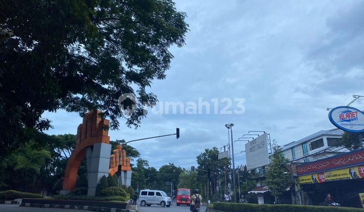 Rumah Main Road di Cimahi Dekat Rumah Sakit Bagus Buat Usaha