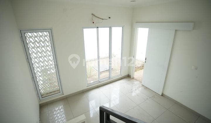 Rumah Minimalis Cluster Amanda Summarecon Bandung Siap Huni