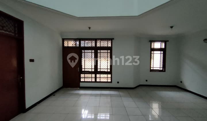 Dijual Rumah 2 Lantai di Jl. Sukanagara, Antapani Kidul, Kec. Antapani, Kota Bandung, Jawa Barat, Antapani