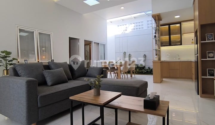 Rumah Minimalis Full Furnished di Kota Baru Parahyangan