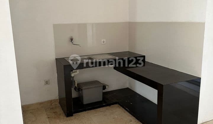 dijual rumah golf island 8 x 15 siap huni