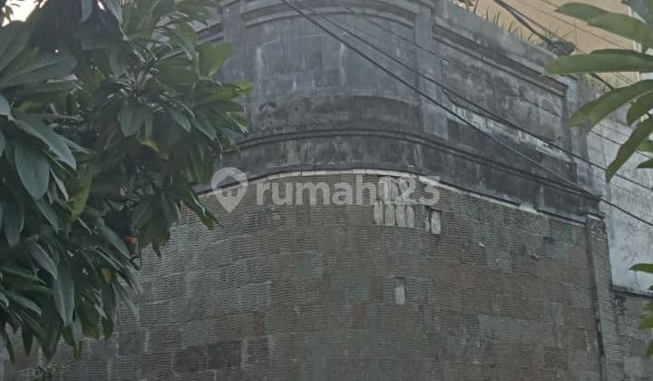 Guest House for sale Kuta location