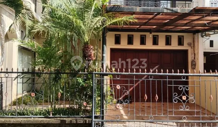 Rumah Jual Lokasi Renon