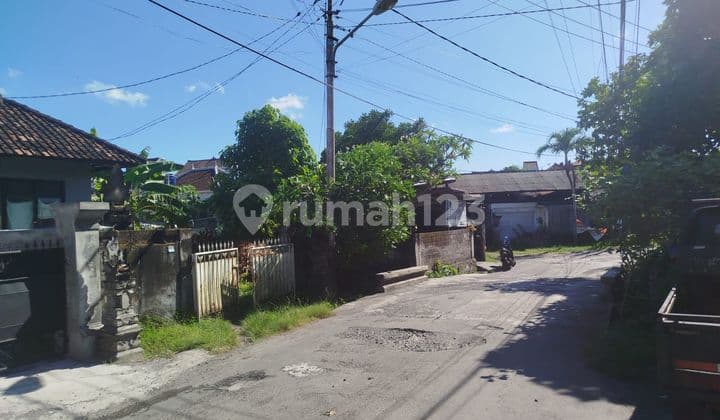 Translation: "Land for Sale in West Denpasar"
