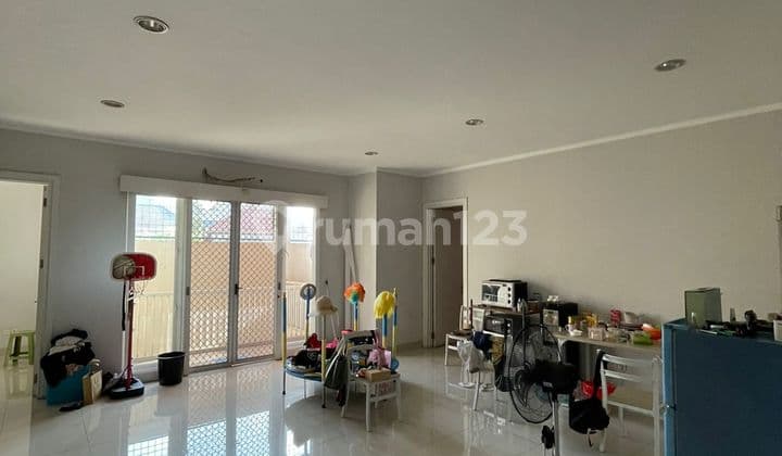 Rumah Lebar di Perumahan Kelapa Gading