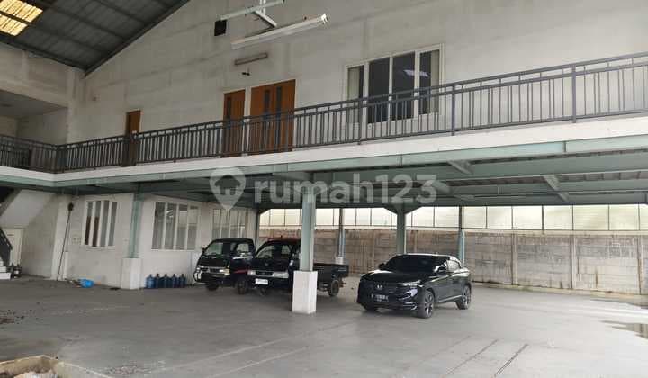 Land and Building ex workshop in Alam Sutera