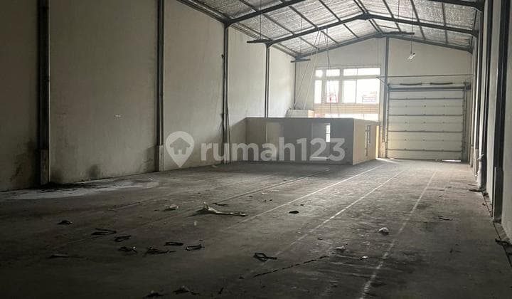Gudang Siap Pakai Strategis di Kopo Bizpark