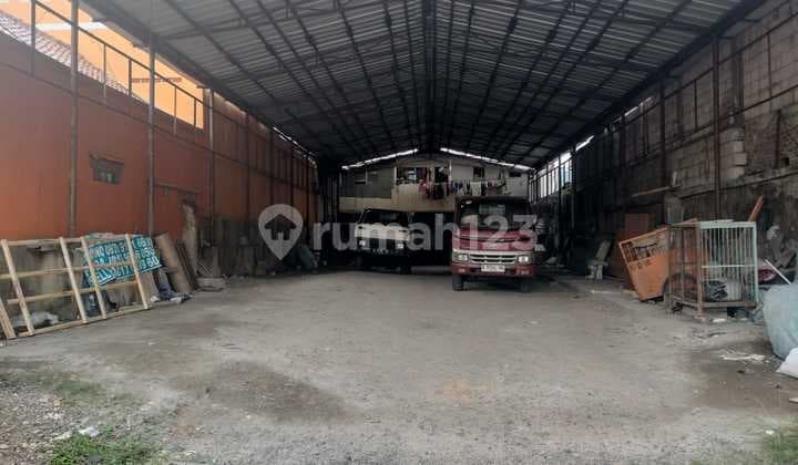 Dijual Ruang Usaha Atau Bisa Dijadikan Gudang