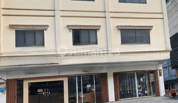 Ruko Srategis 3Lt Gandeng 3, LB 800 m2, Taman Ratu, JakBar(Li)