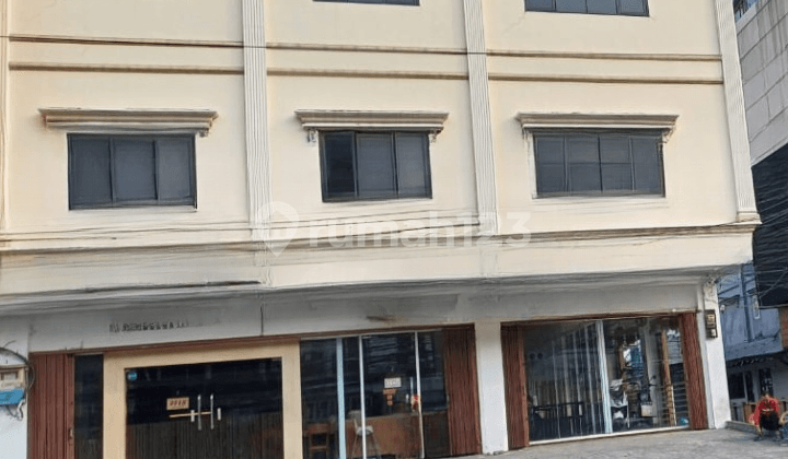 Ruko Srategis 3Lt Gandeng 3, LB 800 m2, Taman Ratu, JakBar(Li)