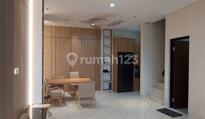 Rumah Cantik Fully Furnished + Attic Metland Puri Dekat Tol