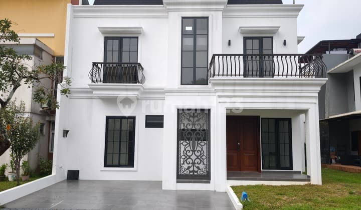 Rumah Modern American Classic The Icon BSD City 5 Kamar Tidur Desain Mewah Semi Furnished Hook Banci