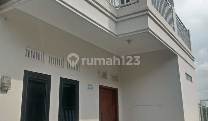 Rumah 2 Lantai Furnished Siap Huni di Pondok Aren, Tangerang Selatan