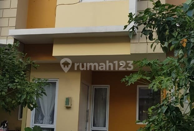 For Sale: 2-Story House in Virgina Village Cluster, Gading Serpong.