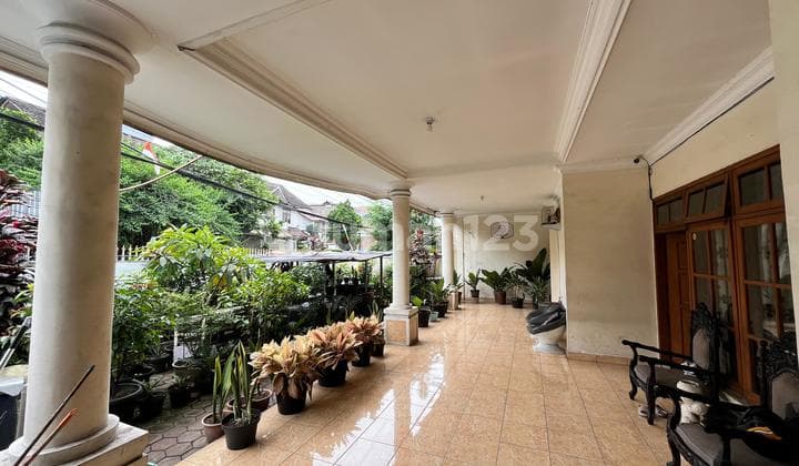 Rumah di Sukamulya Pasteur Bandung, Luas dan Sangat Mewah