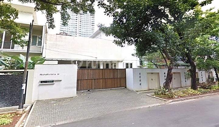 Cipete Raya - Auction Sale of Luxurious and Nice House. Freehold Land Title, Land Area 1265 M2. Address Prapanca Raya, Cipete Raya, South Jakarta.