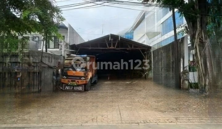 Palmerah - Super Cheap Warehouse. West Palmerah. Glora. Tanah Abang. HGB Land Area 1163.0 M². Unfurnished. Central Jakarta.