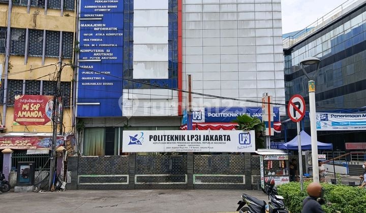 Kramat Raya - Senen - Gedung Kantor / Rukan. - HGB 256.0 M² Unfurnished.kramat Senen.jakarta Pusat