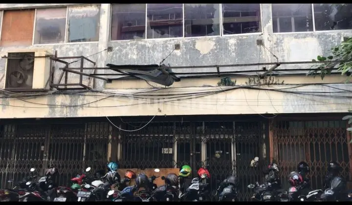 Dijual Murah 4 Ruko Gandeng Di Hayam Wuruk