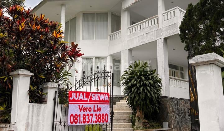 Dijual Villa 2 Lantai, Prigen Pasuruan, Siap Huni, SHM, Strategis