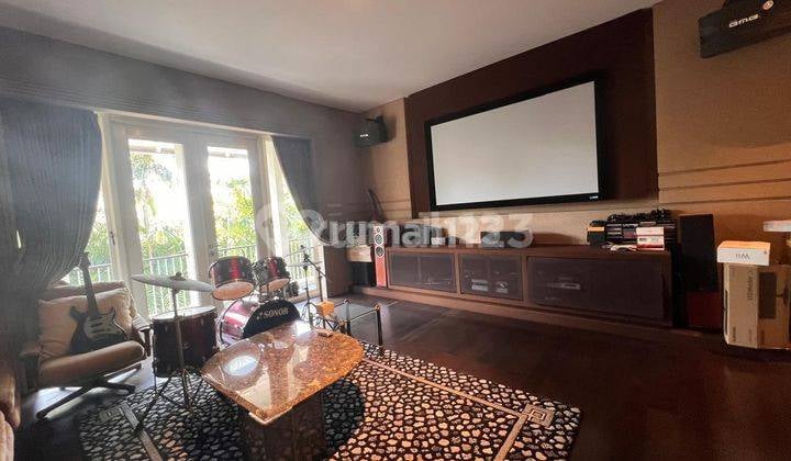 Rumah Darmo Hill, Bagus Dan Siap Huni, Lt 1200 M2, Shm, Terawat.