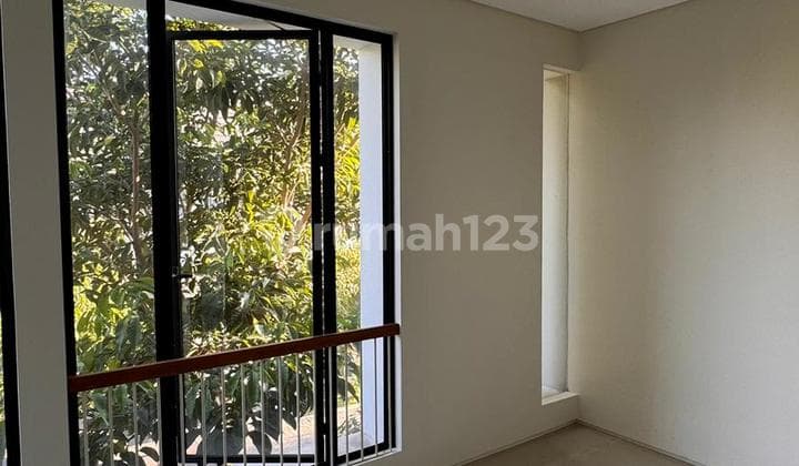 Dijual Rumah Wp Citraland, Lt 240 M2, Selatan, Bagus Siap Huni.