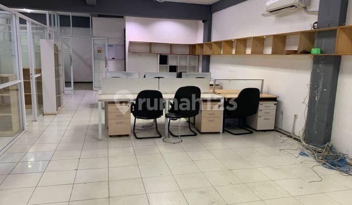 For Rent 2 Shophouses Combined into 1, Jl. Ketampon, Move-In Ready, Spacious Parking.