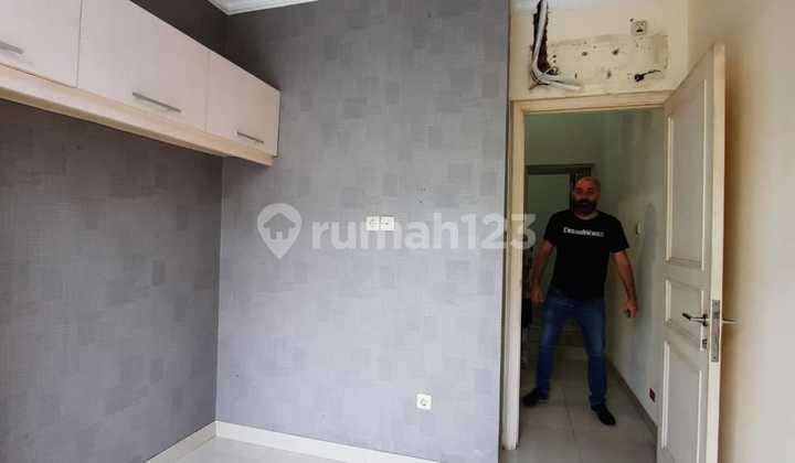 Pik Layar Permai House 8x15m2 2.5 Floors Semi-Furnished Well-Maintained