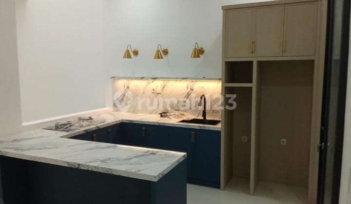 Rumah Baru Metland Puri 5x20m2 2 Lantai SHM Sisa 1 Unit Buruan