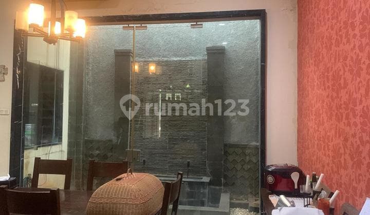 Rumah Layar Permai 10X15m2 3 Lantai SHM Semi Furnish Unit Langka