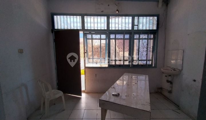 For Sale 3-Story House in Glodok Area, Taman Sari, West Jakarta
