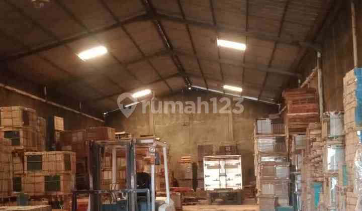 Gudang dan Kantor di Raya Jeruk - Menganti