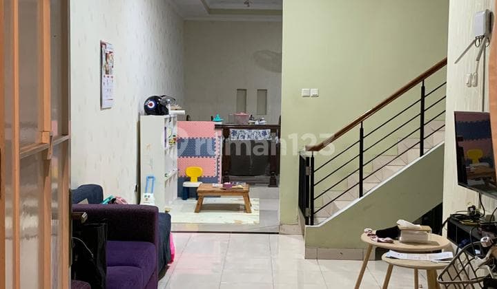 Dijual Cepat Rumah 2 Lt di Royal Residence, Jkt Timur