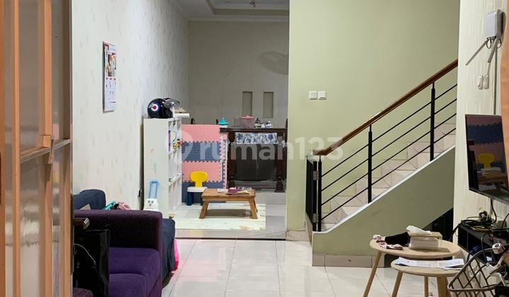 Dijual Cepat Rumah 2 Lt di Royal Residence, Jkt Timur