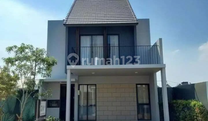 Disewakan Rumah 2Lt Diwisteria Ujung Menteng