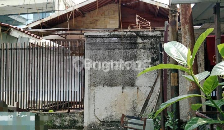 RUMAH TUA HITUNG TANAH DI KEBON KACANG
