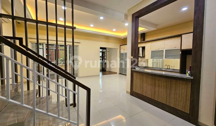 Disewakan Rumah Ebony Pik 1, Siap Huni Unit Langka
