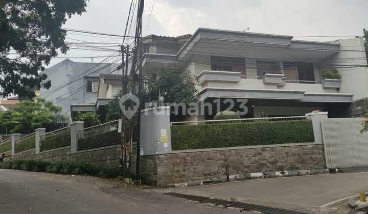 Rumah Bandung Hegar, Nyaman, Asri Sayap Pasteur