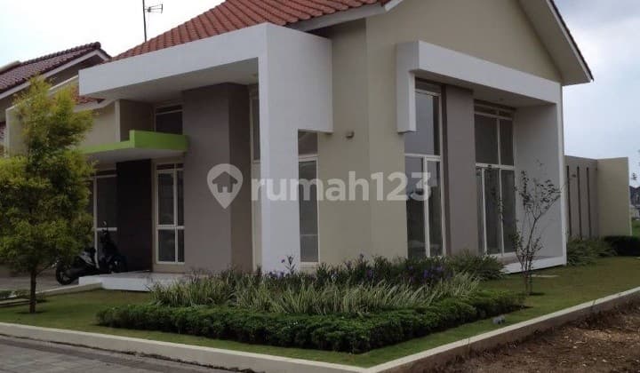 Rumah Hook Minimalis Modern Tatar Naganingrum Kota Baru Parahyangan Bandung