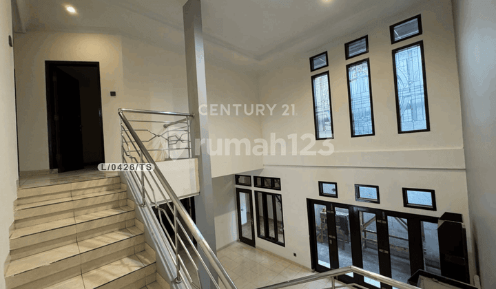 For Sale: 2-Story Ready-to-Occupy House at Taman Holis Indah 2 Bandung