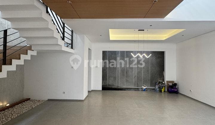 For Sale Modern Minimalist House in Alam Sutera 8X16