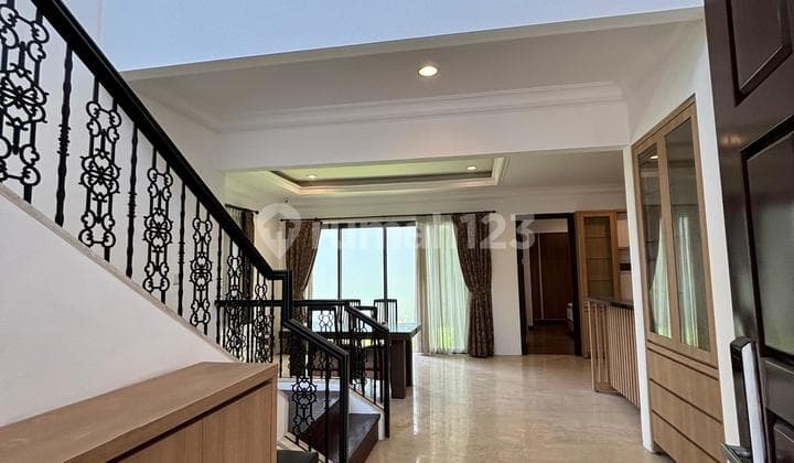 For Sale Hook House in Jadeite Cluster, BSD City