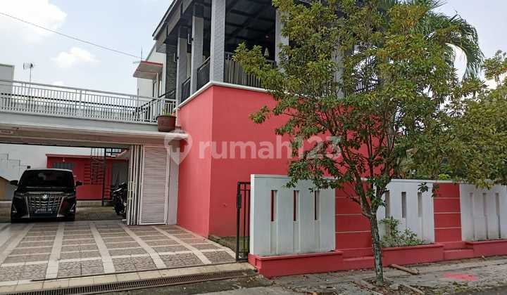 Turun Harga Dijual Rumah Hook 2 Lantai Daerah Jombang