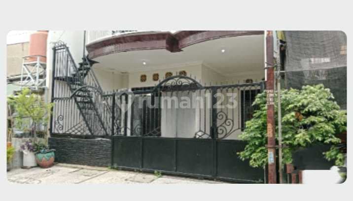 Disewakan Rumah Modern Depan Ciputra Surabaya