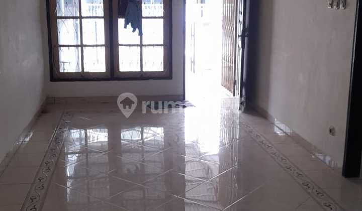 Dijual Rumah di Modernland Tgr