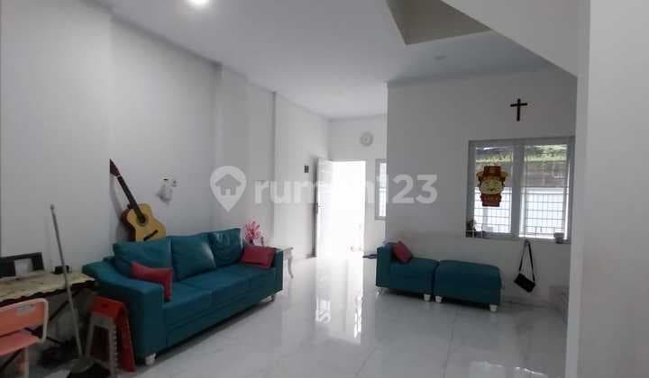 For Sale House in Tanjung Duren, West Jakarta