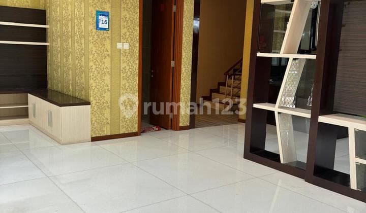 Lw.094 Dijual Cepat Rumah Bagus Siap Huni di Kemayoran Bisa Nego