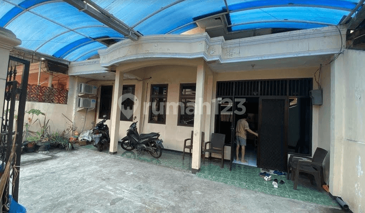 Rumah Darmo Baru Barat
