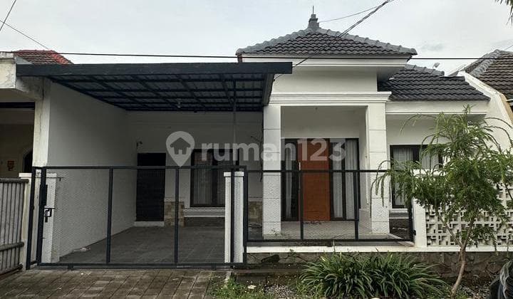 Rumah di Pondok Chandra